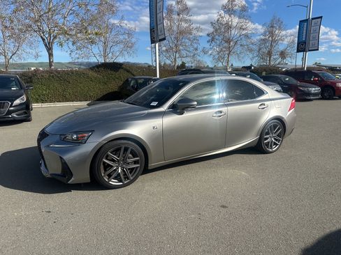 Used 2018 Lexus IS 300 300 image 5
