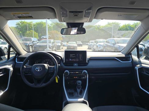 Certified 2025 Toyota RAV4 LE FWD image 18