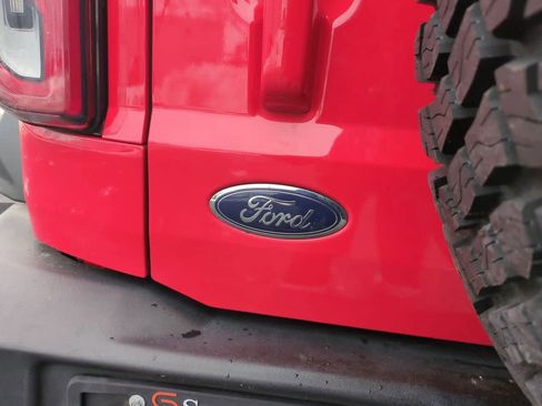 Used 2022 Ford Bronco Outer Banks w/ Sasquatch Package image 11