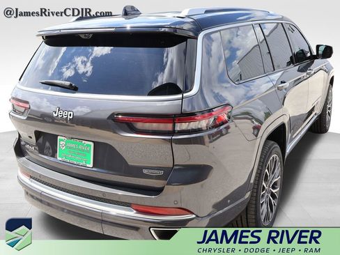 Used 2021 Jeep Grand Cherokee L Summit AWD/4WD image 5