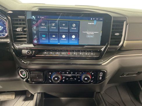 Used 2023 Chevrolet Silverado 1500 ZR2 w/ Technology Package image 15