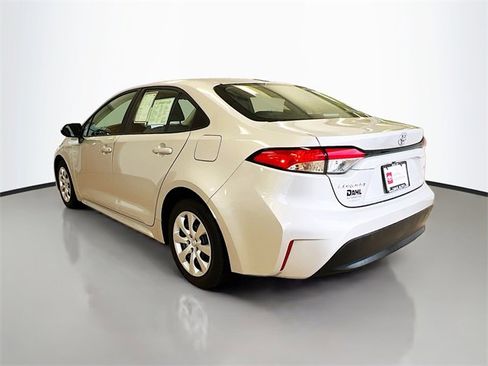 Used 2024 Toyota Corolla LE image 33