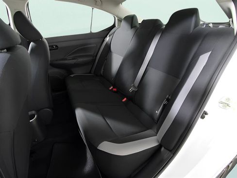 Used 2025 Nissan Versa S w/ S Plus Package image 28