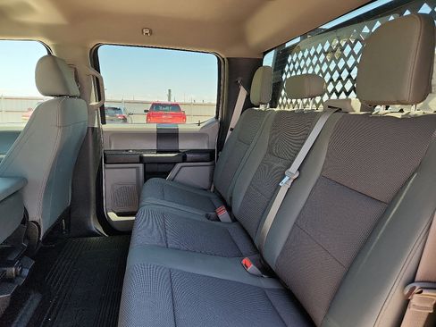 Used 2019 Ford F250 XL w/ Power Equipment Group image 9