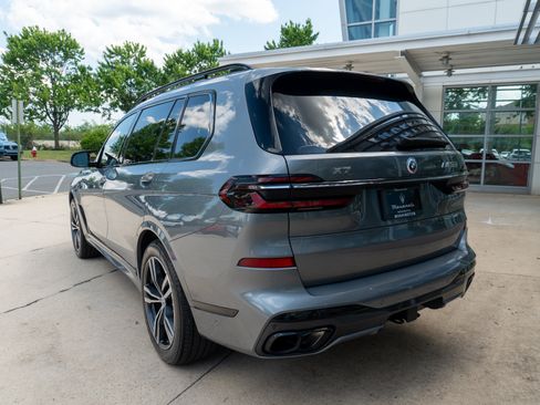 Used 2023 BMW X7 M60i w/ Executive Package AWD/4WD image 3
