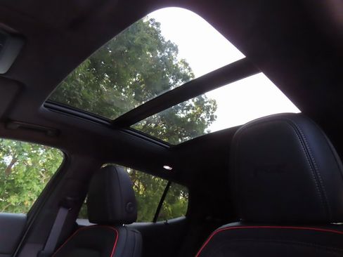 New 2025 Chevrolet Equinox EV RS image 7