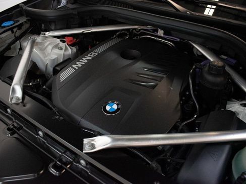 New 2026 BMW X5 xDrive40i w/ Climate Comfort Package image 10