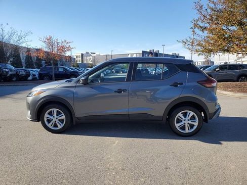 Certified 2025 Nissan Kicks Play S image 6