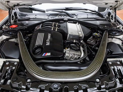 Used 2015 BMW M3 RWD image 29