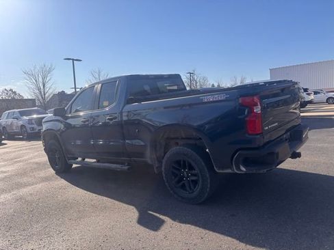 Used 2019 Chevrolet Silverado 1500 Custom Trail Boss w/ Custom Convenience Package AWD/4WD image 7