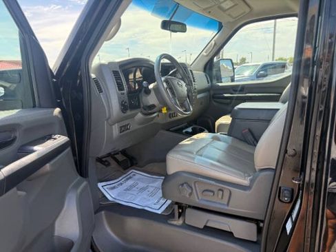 Used 2019 Nissan NV 3500 SL RWD image 12