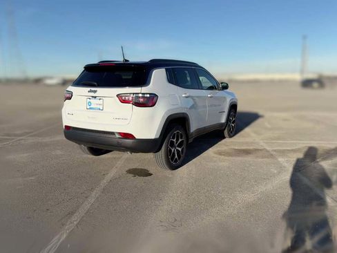New 2026 Jeep Compass Limited image 11