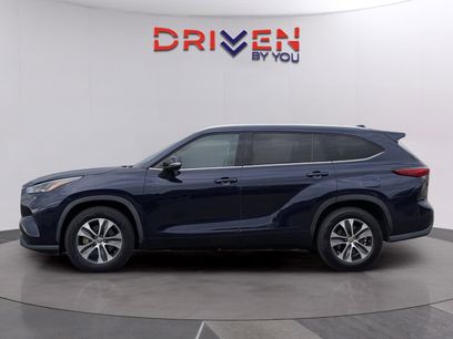 Used 2022 Toyota Highlander XLE