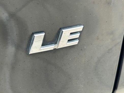 Used 2020 Toyota RAV4 LE image 13