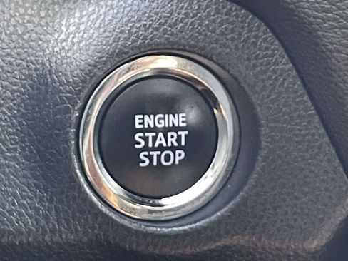 Used 2023 Toyota RAV4 XLE w/ Convenience Package FWD image 29
