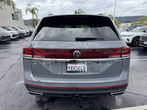 Used 2026 Volkswagen Atlas SE FWD image 8