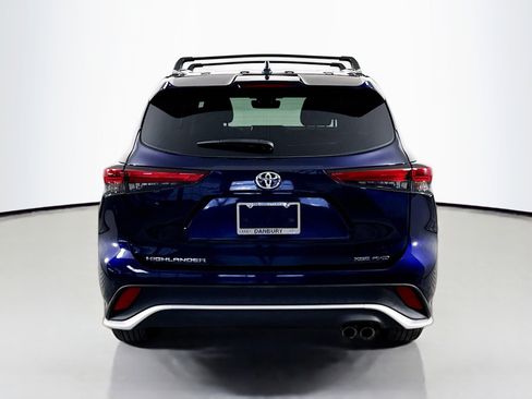 Used 2023 Toyota Highlander XSE image 10