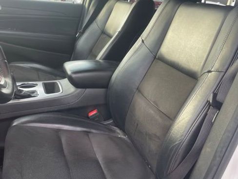 Used 2019 Jeep Grand Cherokee Laredo w/ Laredo X Package image 6