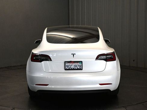 Used 2023 Tesla Model 3 Standard Range RWD image 6