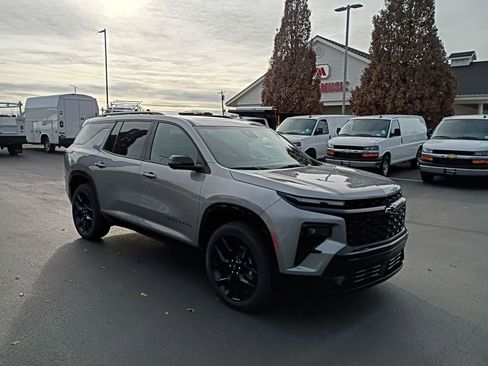 New 2026 Chevrolet Traverse RS image 8