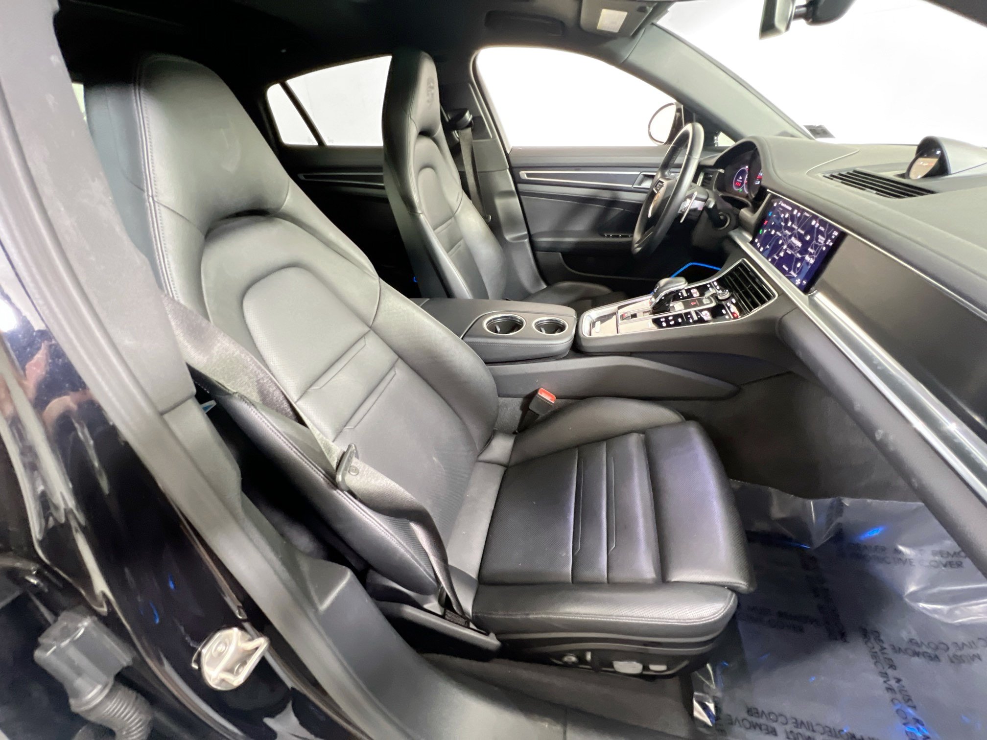 Used 2022 Porsche Panamera 4 Platinum Edition AWD/4WD image 29