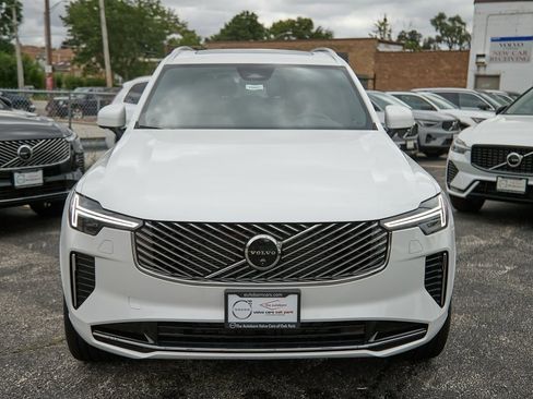 New 2026 Volvo XC90 B6 Plus w/ Protection Package Premier image 5