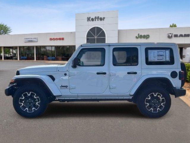 Used 2025 Jeep Wrangler Unlimited Sahara AWD/4WD image 2