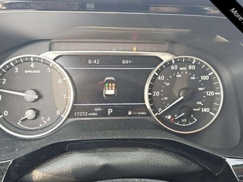 Used 2023 Nissan Pathfinder SL AWD/4WD image 7