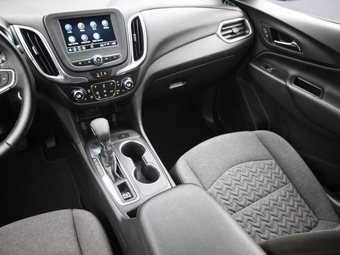 Used 2024 Chevrolet Equinox LT FWD image 15