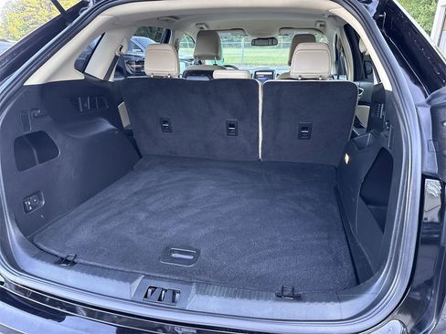 Used 2024 Ford Edge SEL image 18