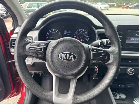 Used 2018 Kia Rio S image 10