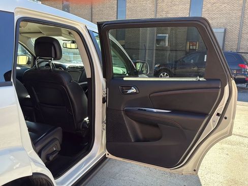 Used 2019 Dodge Journey GT image 25