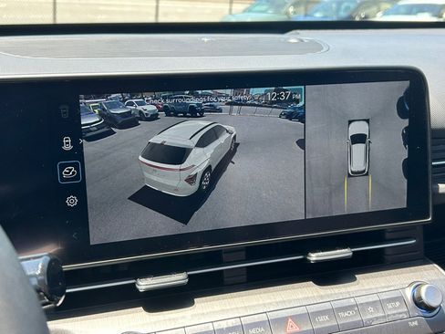 Used 2024 Hyundai Kona Limited FWD image 31