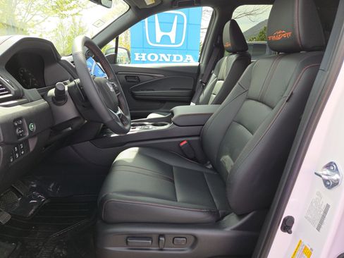 New 2025 Honda Ridgeline TrailSport image 15