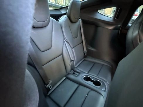 Used 2018 Tesla Model X 75D AWD/4WD image 9