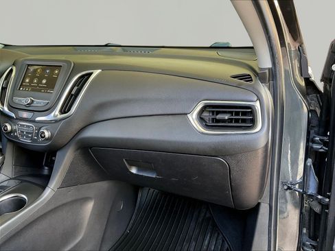 Used 2019 Chevrolet Equinox LT FWD image 25