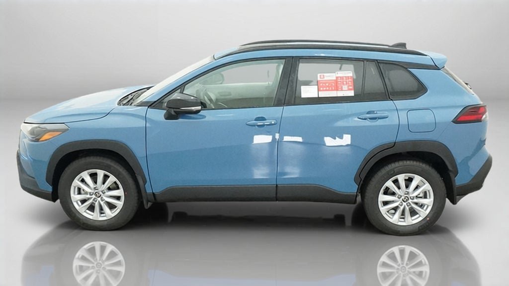 New 2026 Toyota Corolla Cross LE w/ Moonroof Package FWD image 3