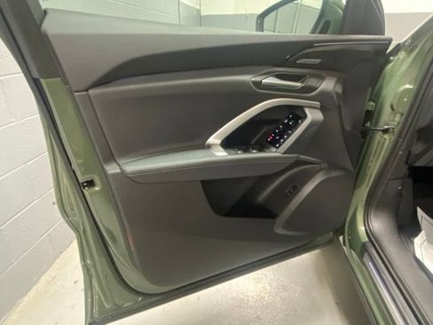 Used 2025 Audi Q5 Premium Plus AWD/4WD image 6