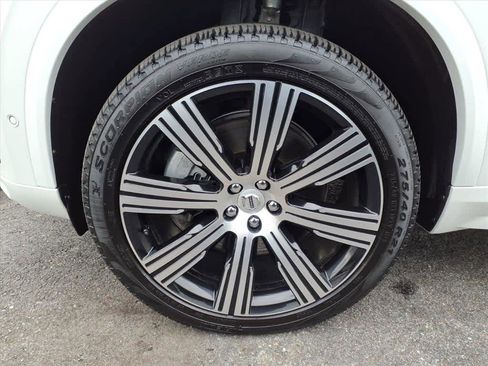 Used 2024 Volvo XC90 T8 Plus image 15