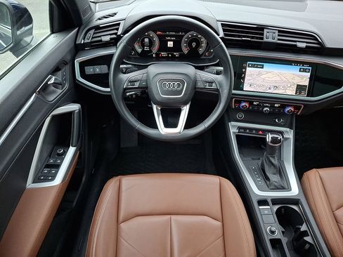 Used 2023 Audi Q3 2.0T Premium Plus AWD/4WD image 12