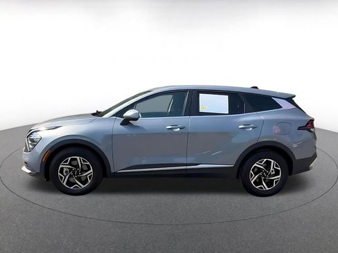 Used 2025 Kia Sportage LX FWD image 9