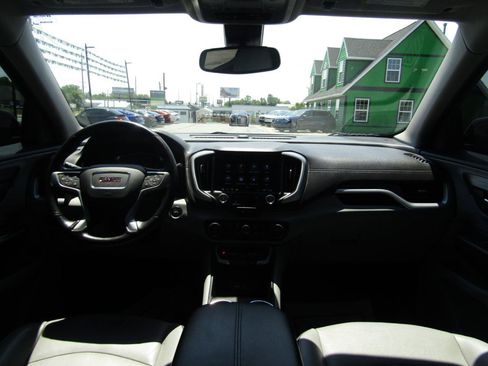 Used 2022 GMC Terrain SLT AWD/4WD image 13