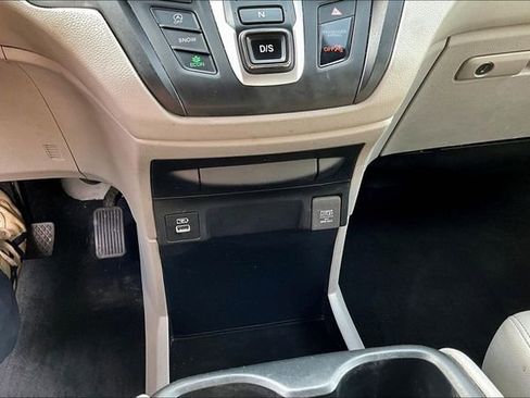 Used 2023 Honda Odyssey EX-L image 16