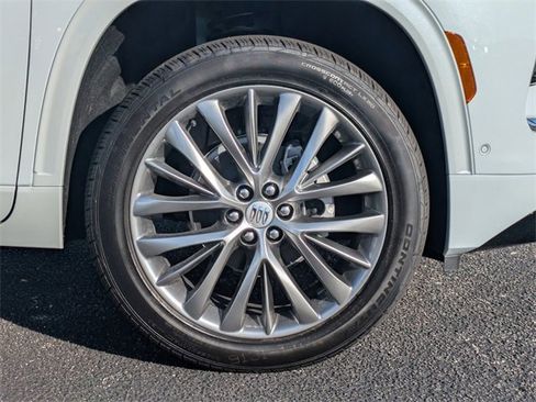 New 2026 Buick Enclave Avenir w/ Super Cruise Package image 11