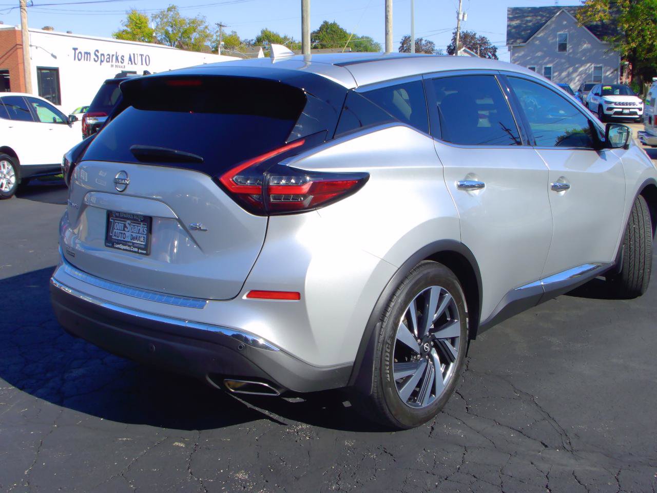 Used 2024 Nissan Murano SL FWD image 2