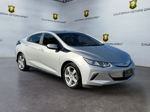 Used 2017 Chevrolet Volt Premier w/ Driver Confidence II Package image 7