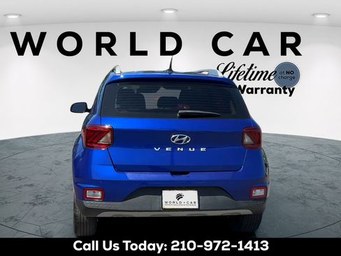 Used 2023 Hyundai Venue Limited FWD image 6