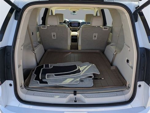 Used 2020 GMC Acadia Denali w/ Technology Package image 12