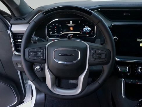 Used 2025 GMC Sierra 1500 Denali AWD/4WD image 12