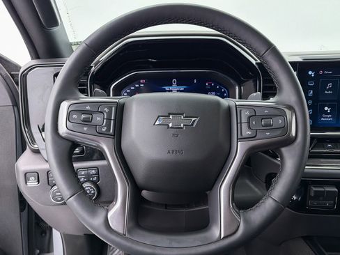 Used 2025 Chevrolet Silverado 1500 ZR2 w/ Technology Package AWD/4WD image 4